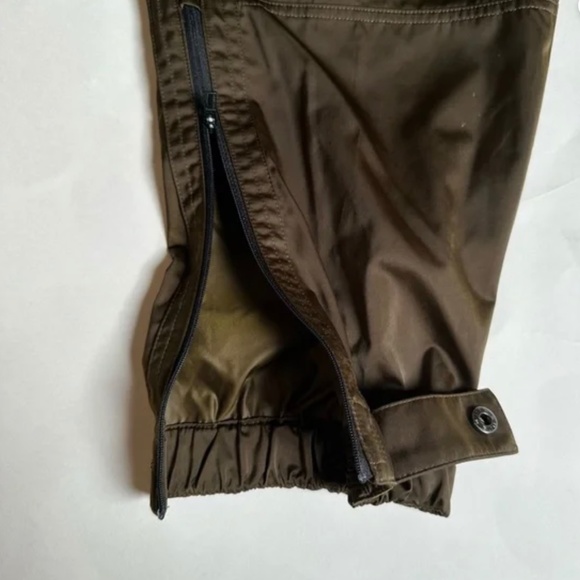 NWT Athleta Radiant Active Jogger Pants Olive Green Side Ankle Zippers- Size 14 - Picture 9 of 13